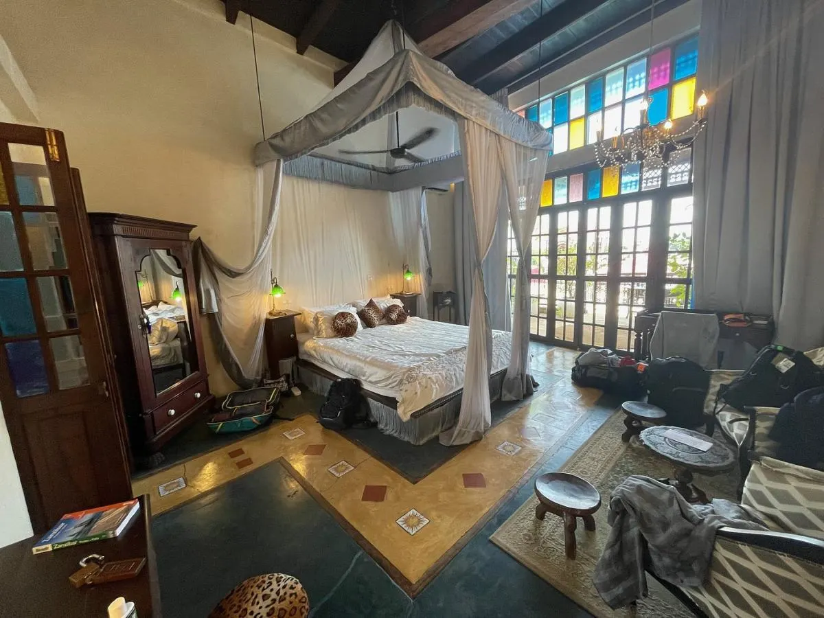 Emerson Spice Hotel
