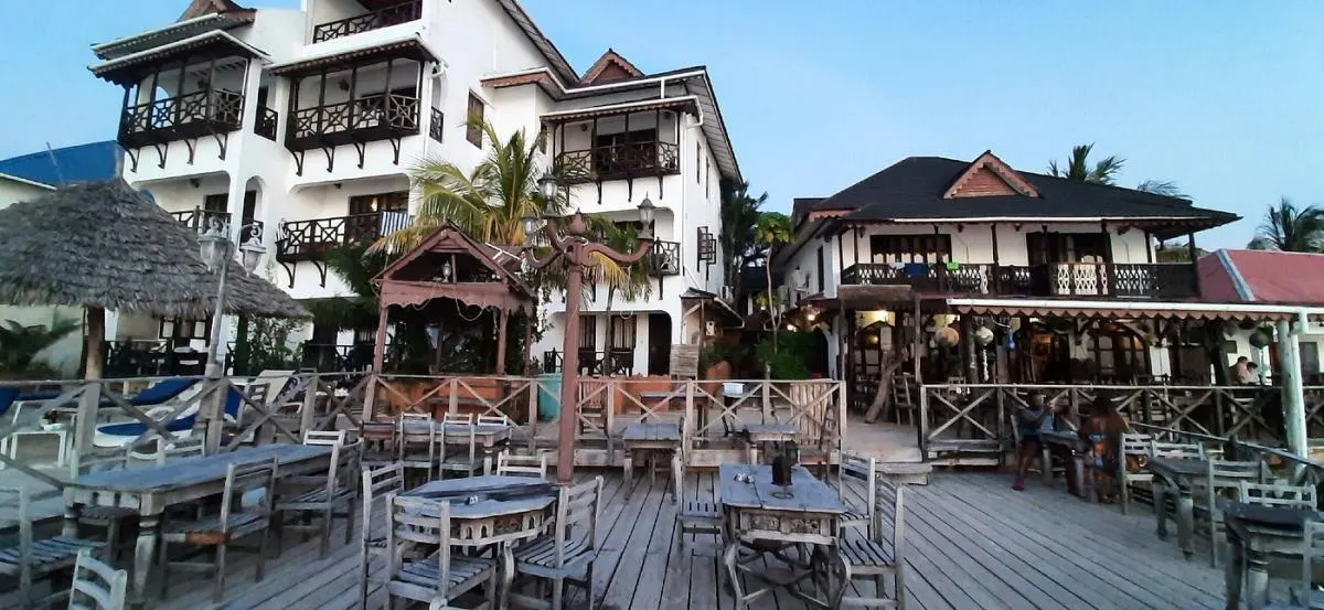 Langi Langi Beach Bungalows