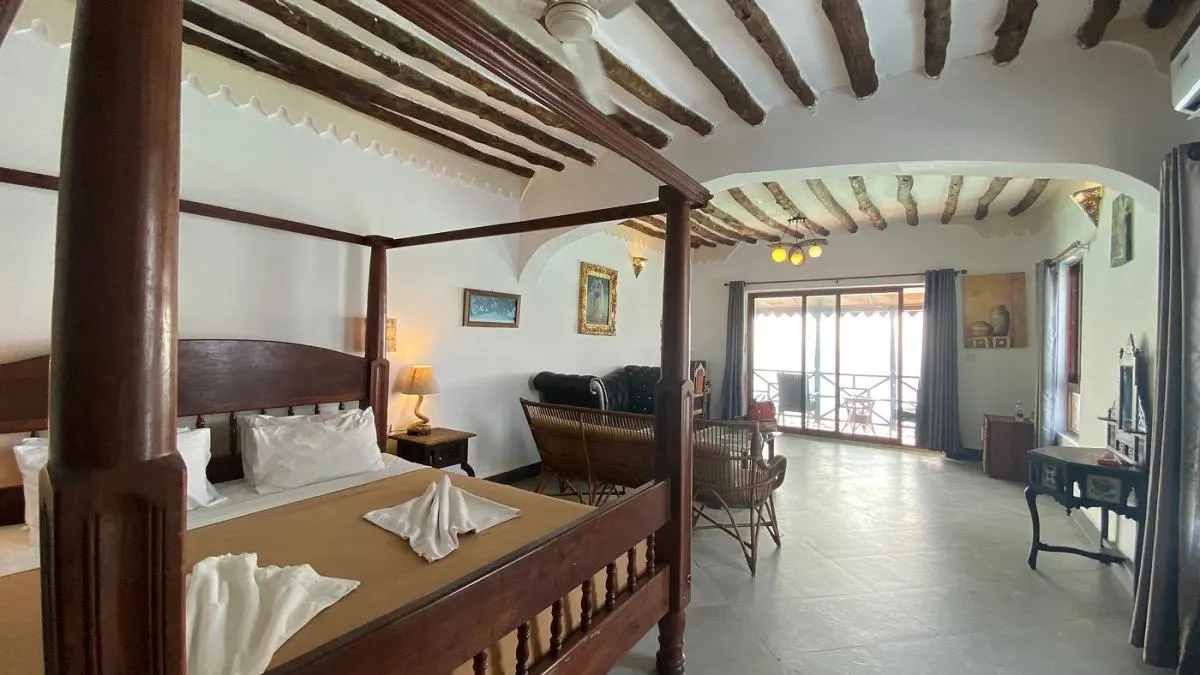 Langi Langi Beach Bungalows