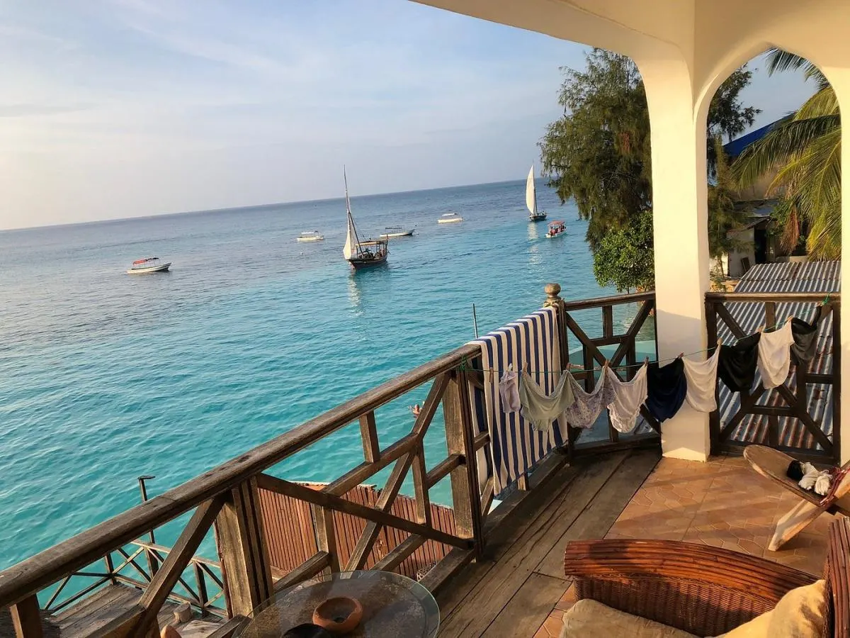 Langi Langi Beach Bungalows