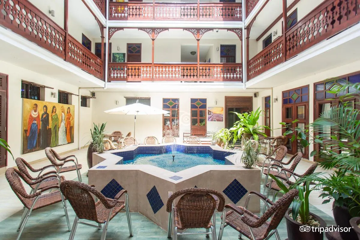 Maru Maru Hotel
