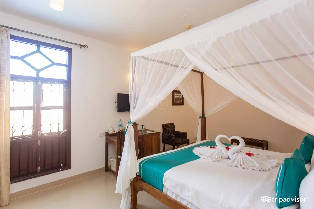 Maru Maru Hotel